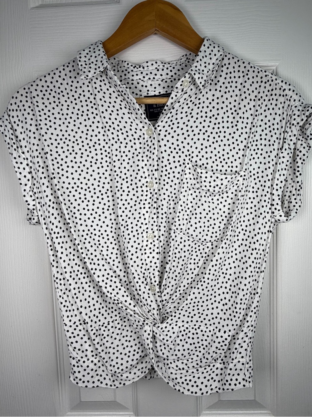 Abercrombie & Fitch Polka Dot Button-Down Top XS White Black Preppy Academia